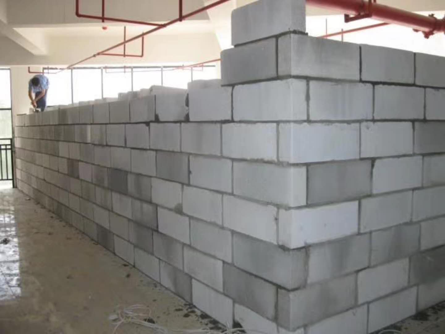 延长蒸压加气混凝土砌块承重墙静力和抗震性能的研究